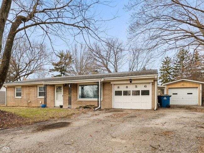 8856 Moll Dr