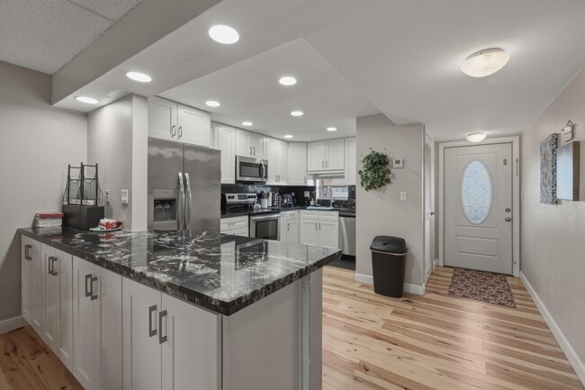Photo - 9420 S Hollybrook Lake Dr Unidad 304