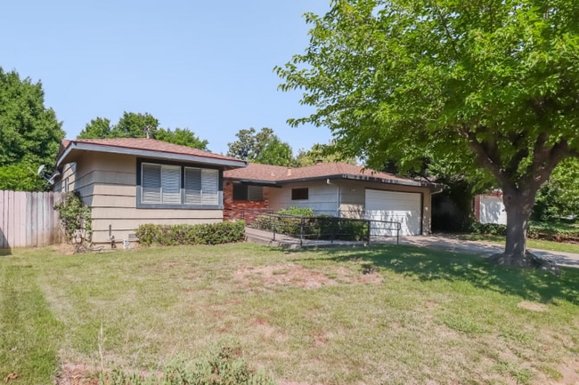 Building Photo - 2808 Notre Dame Dr Rental