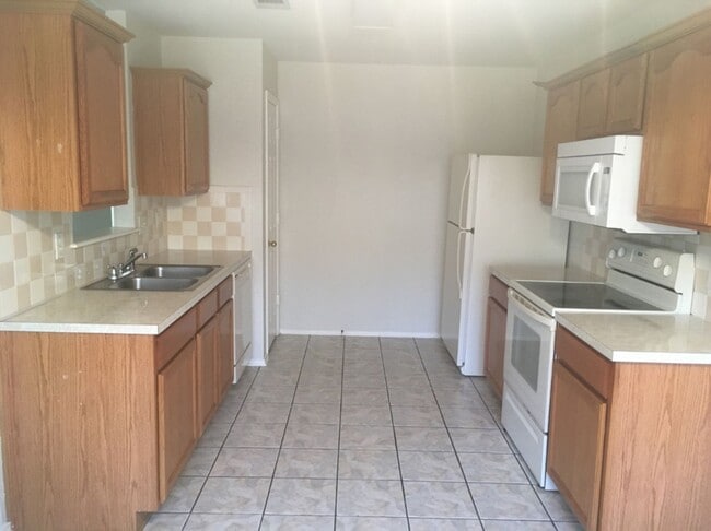 Photo - 4 Bed 2 Bath Coming Soon!