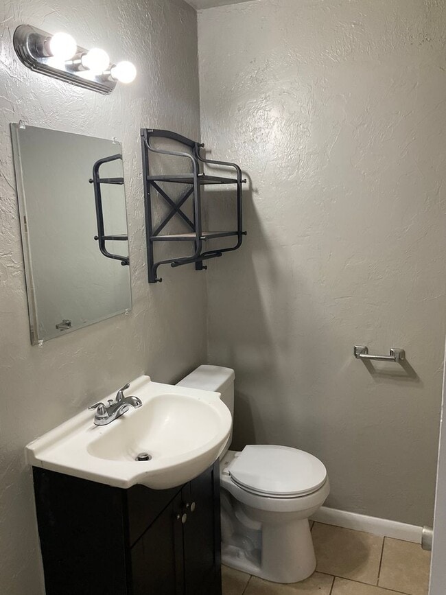 Photo - 2 Bed 1 Bath Newly Remodeled Home in Del City