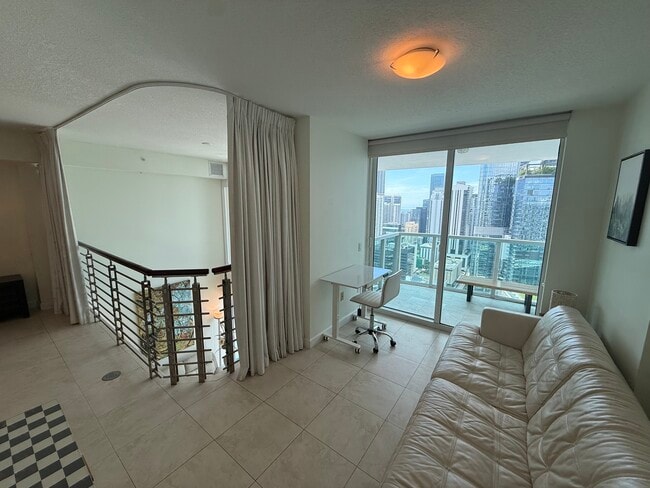 Photo - 41 SE 5th St Unidad BORS 2308