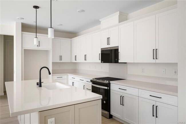 Photo - 23724 Wilcox Dr