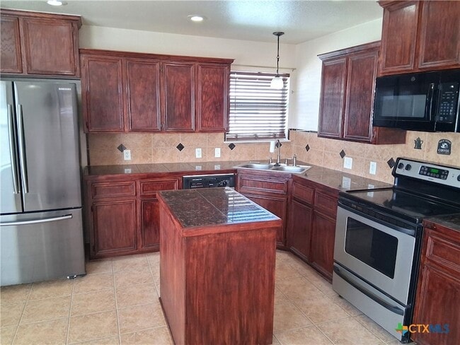 Photo - 3107 Lavender Ln