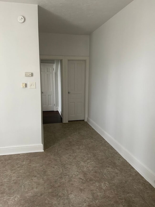 Photo - 24 N East St Unidad 1st FL