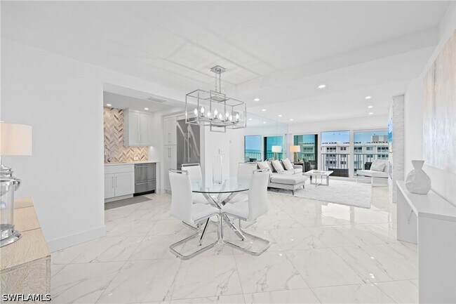 Photo - 3443 Gulf Shore Blvd N Unidad 803