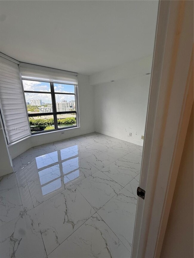 Photo - 3600 Mystic Pointe Dr Unit 1611