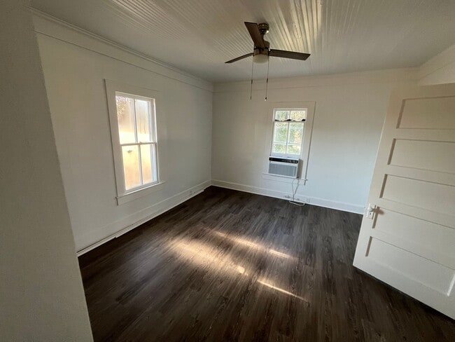 Photo - 2635 British Rd