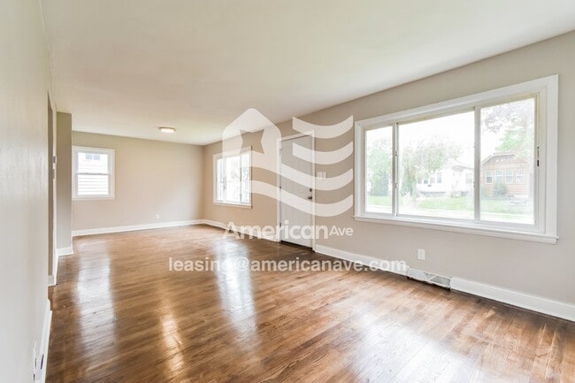 Photo - 4655 N 40th St