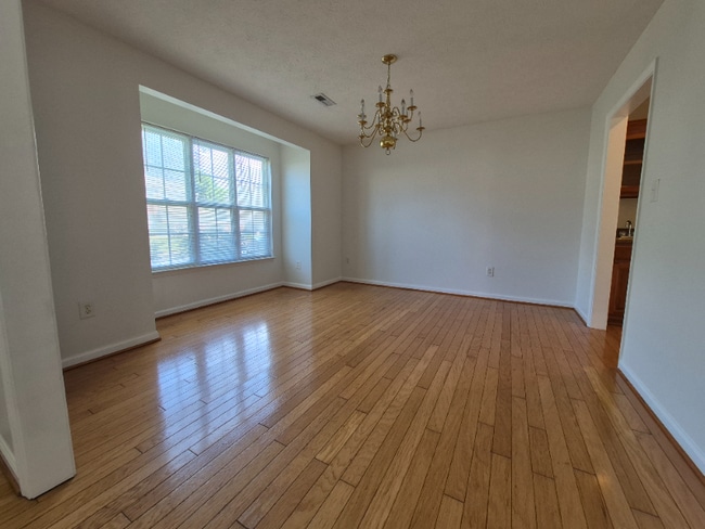 Photo - 3908 St Erics Turn