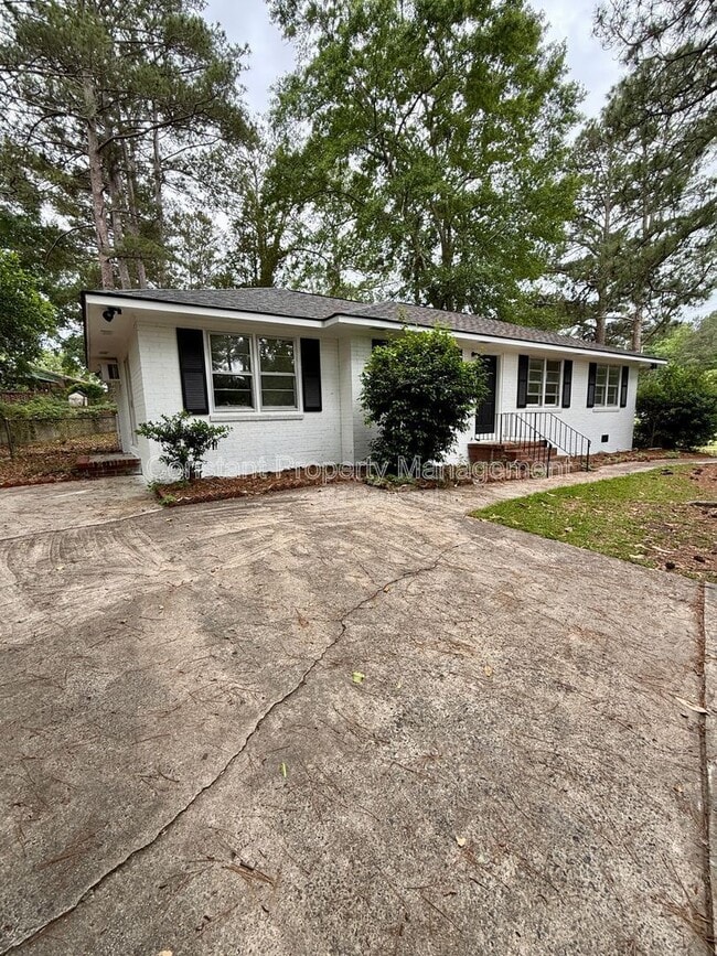 Photo - 4158 Log Cabin Dr