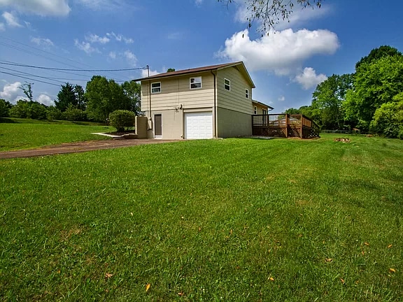 Photo - 11001 Roane Dr