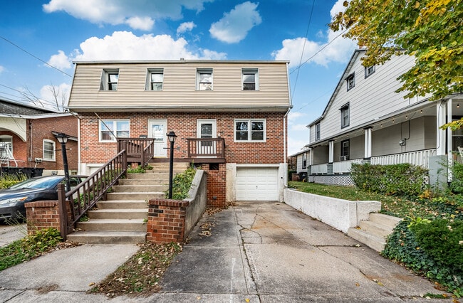 Photo - 61 Pennsylvania Ave