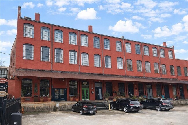 Building Photo - 161 Mangum St SW Unit 204