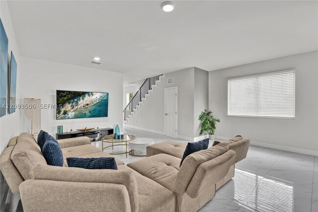 1968 NW 25th Ave