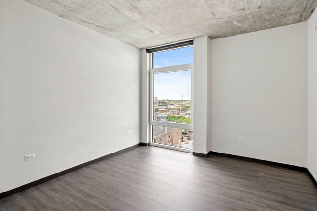 Photo - 124 N Ashland Blvd