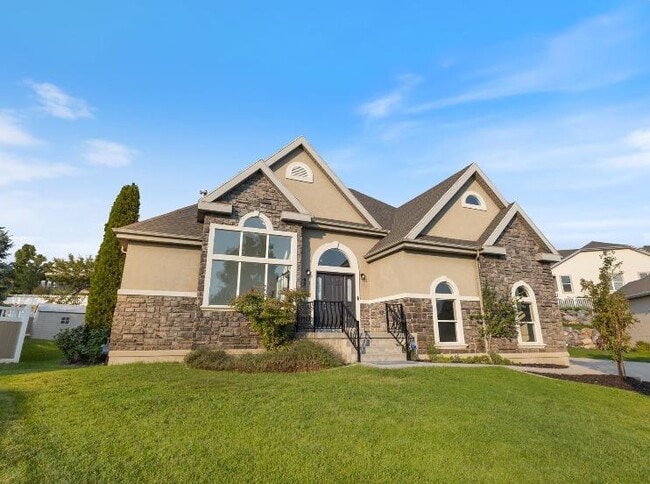 Photo - 636 N 1280 E