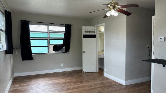 Photo - 2640 SE 3rd St Unit Front