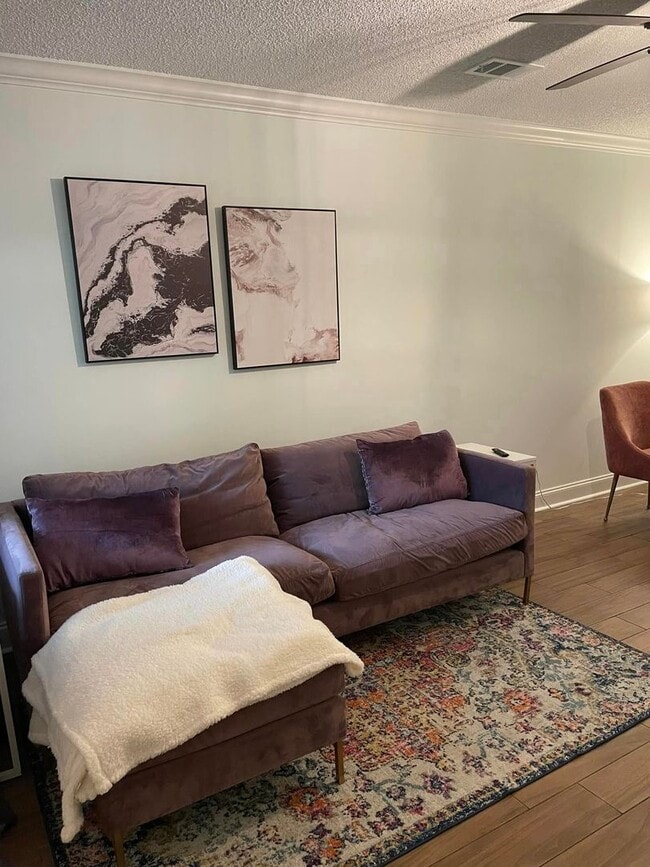 Photo - Furnished Executive Rental Downtown