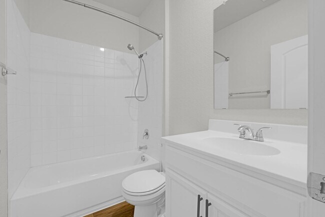 Photo - Spacious 4-Bedroom Rental Home – Ideal for Families & Military Transfers