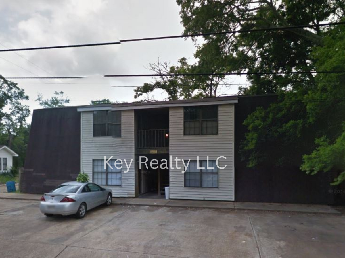 214 - C Lee St. - Pineville, on the corner... - 214 - C Lee St. - Pineville, on the corner... Casa