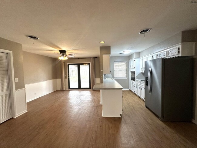 Photo - 3510 University Ave