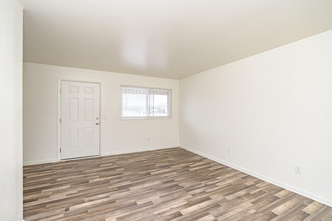 Photo - 209 N Woodland Dr