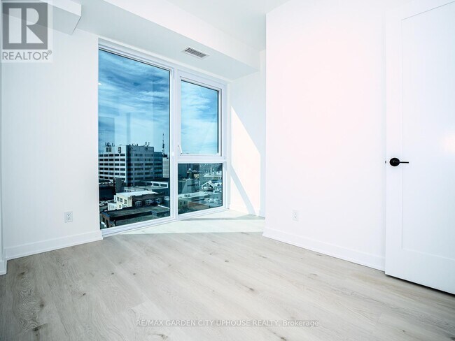 Photo - 57 Carlisle St Unit 904