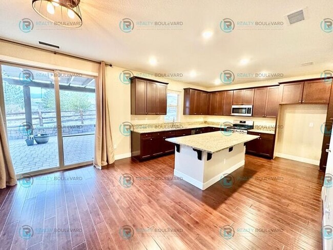 Photo - Spacious 4-Bedroom Gem in Somersett with S...