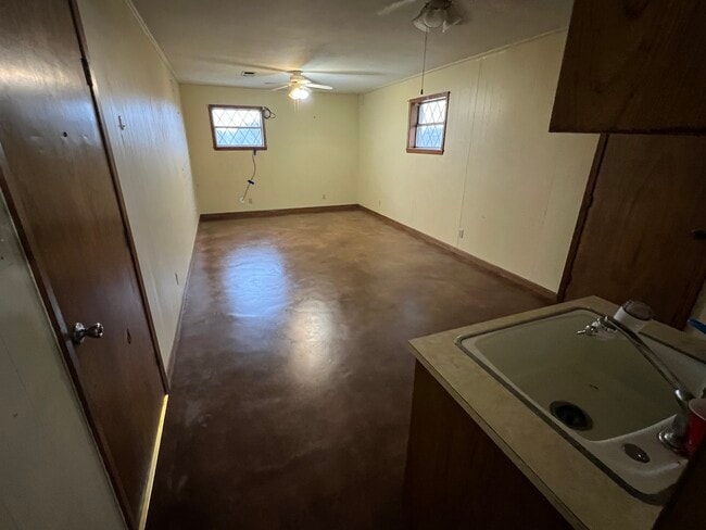 Photo - 1181 NE Acc Rd