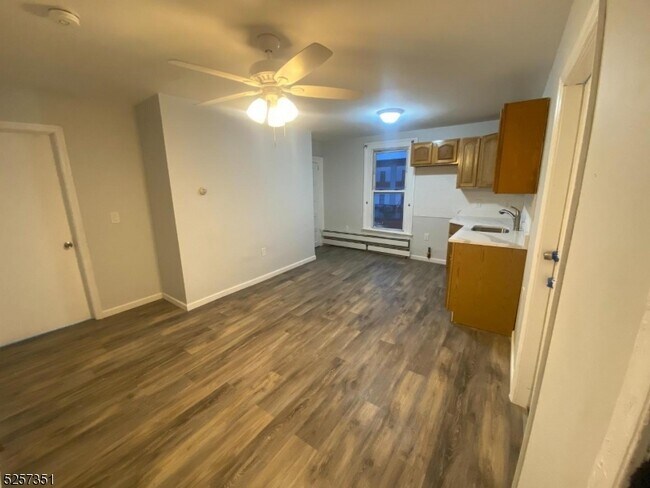 Photo - 135 Hudson St Apartment
