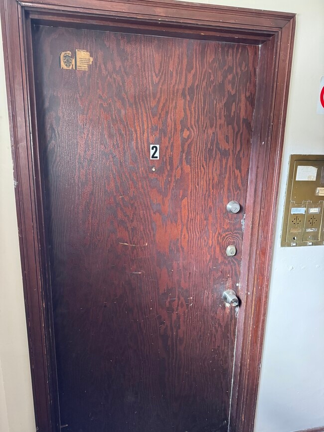 Photo - 2822 Lawndale Ave Unit 2