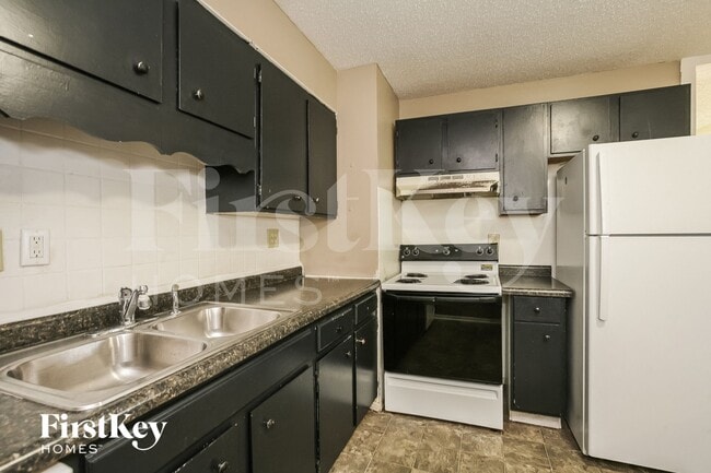 Photo - 4834 N Kenyon Dr