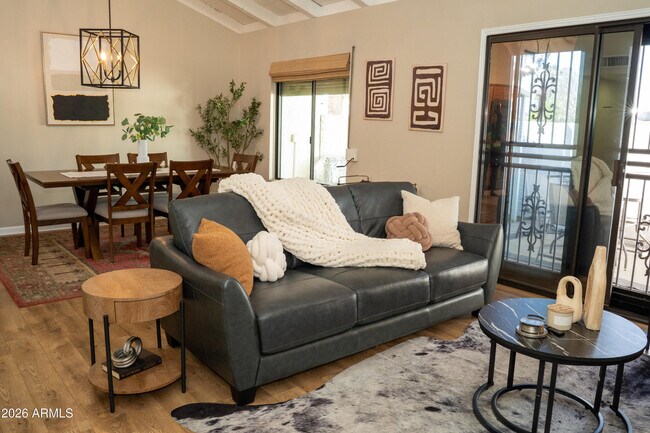 Photo - 4313 N 28th St