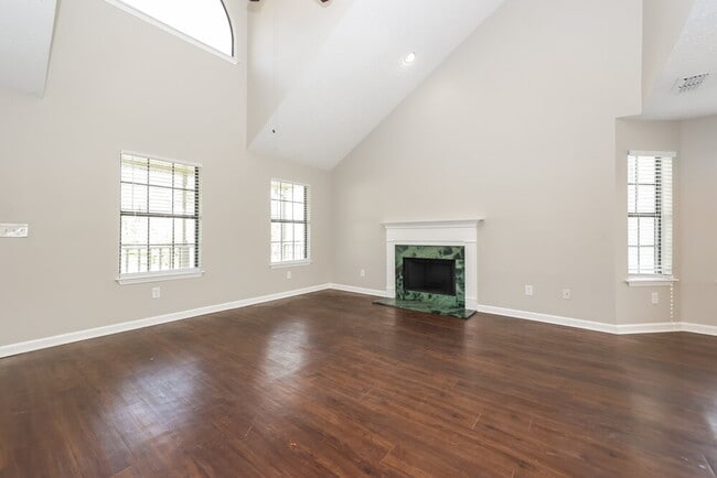 Photo - 312 Pine Ridge Ln