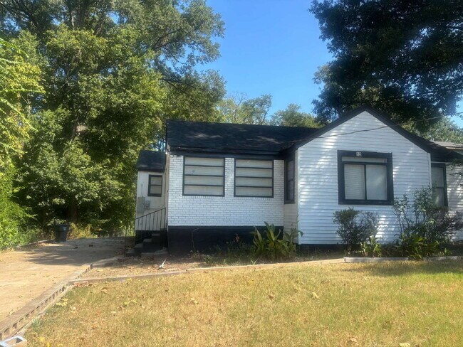 12 E Peebles Rd