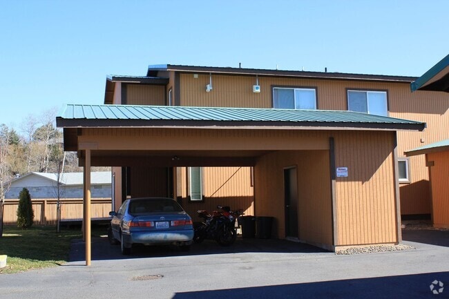 Building Photo - 1308 N Brooklane St Unit 2 Rental