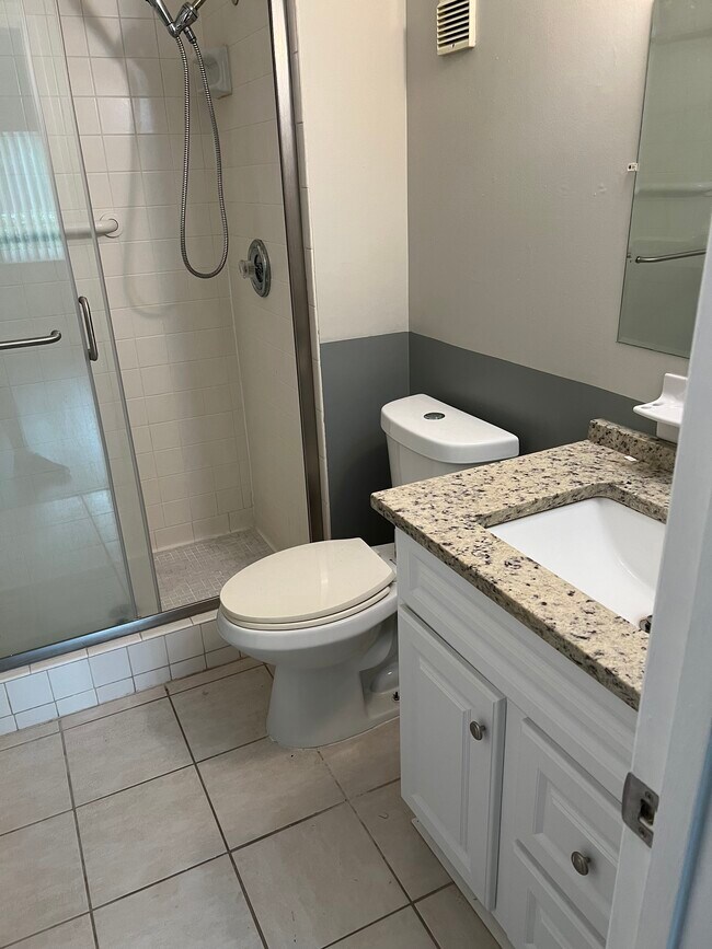 Master Bath - 6184 Michelle Way Unit MartiniqeCondos