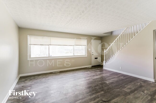 Photo - 4877 Folger Dr