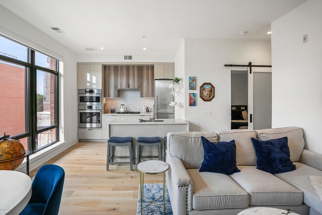 Building Photo - 801 N St NW Unit PH-5 Rental