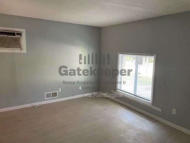 Photo - 8202 Attleboro Dr