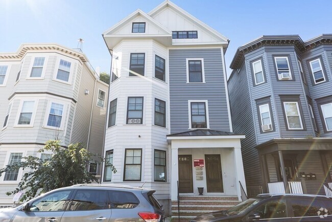 Building Photo - 719 E 2nd St Unit 2 Rental