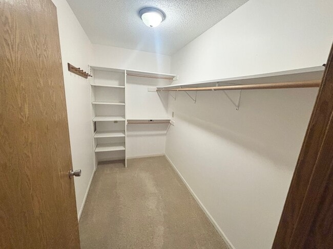 Photo - 10450 Washington Blvd NE