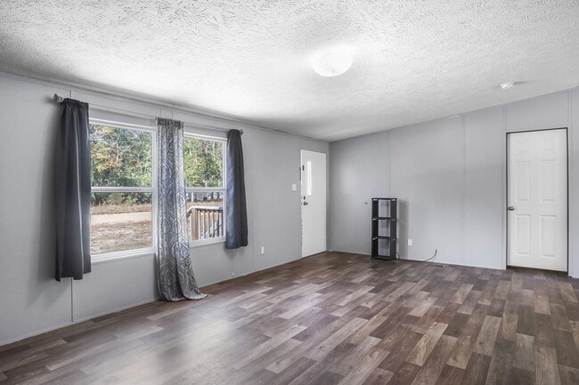 Photo - 3bd2ba Mobile Home for Rent!