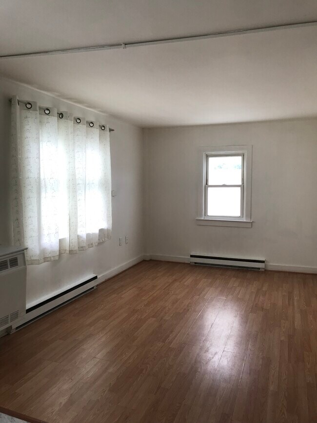 Photo - 162 Main St Unit 2