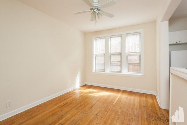 Photo - 550 W Aldine Ave Unit 550-GDN