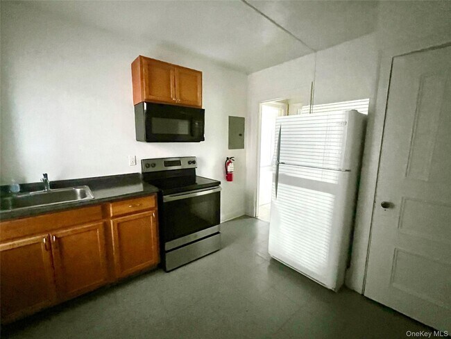 Photo - 101 Wickham Ave Apartamento Unidad 1