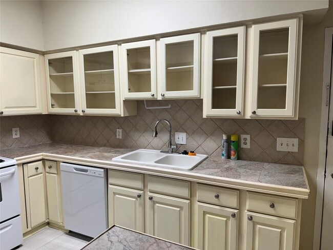 Photo - 10811 Richmond Ave. Unit 2