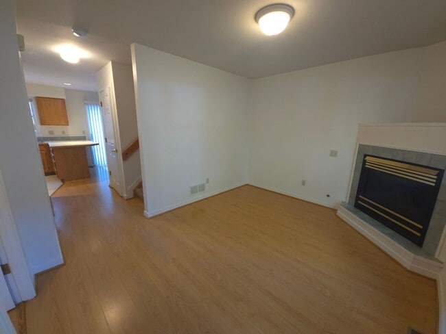 Photo - 2321 Grove St Unit 2