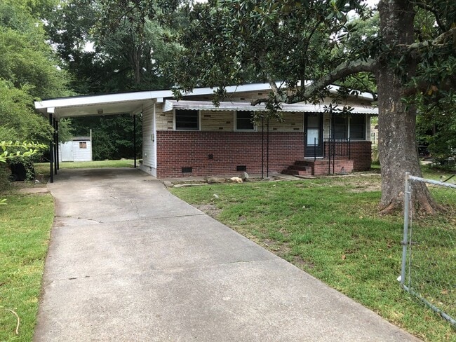 Building Photo - 2184 Lamore Dr Rental